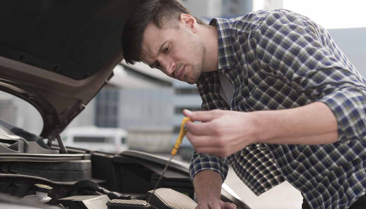 Maintain Your Ride Like a Pro with These Easy DIY Car Tasks